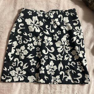 Wild Fable Women's Black and Navy Skirt